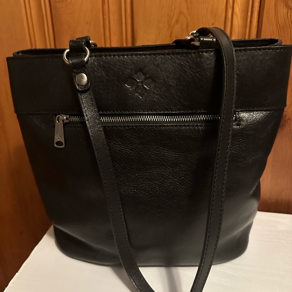 Women's Black Leather Crossbody Tote